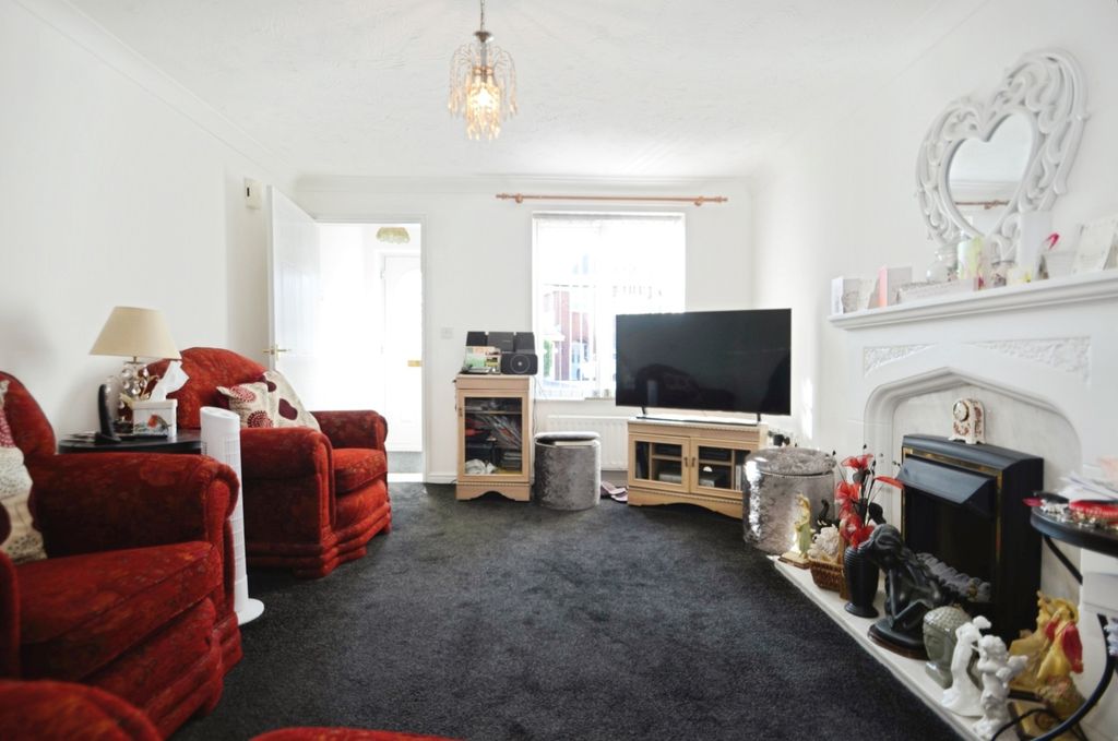 Property photo 2 of 18 Photo