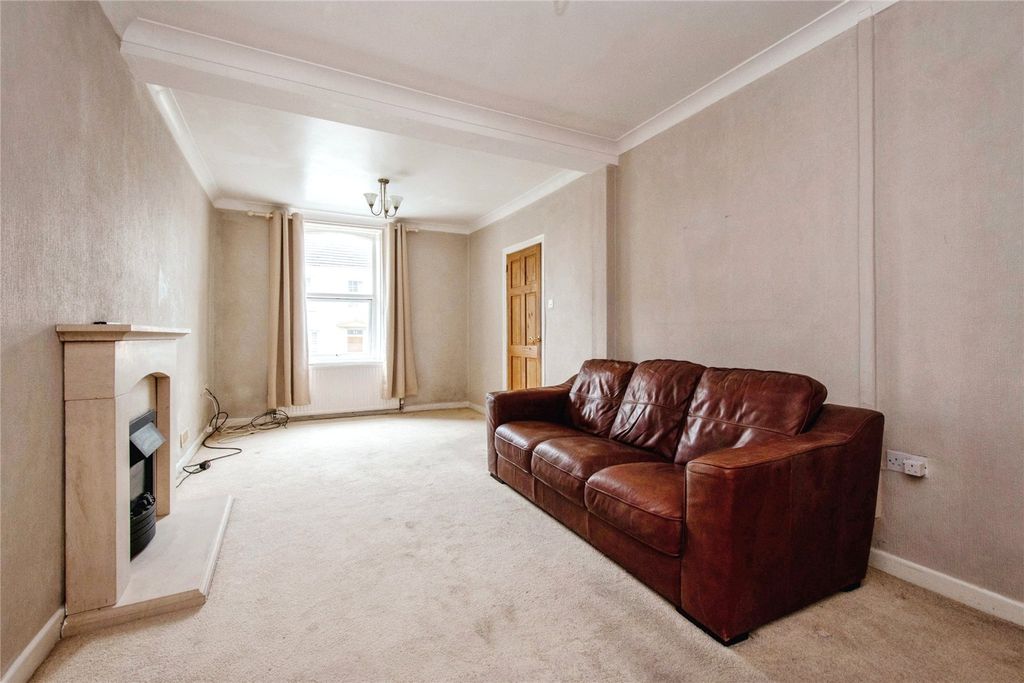 Property photo 3 of 15 Picture No. 06