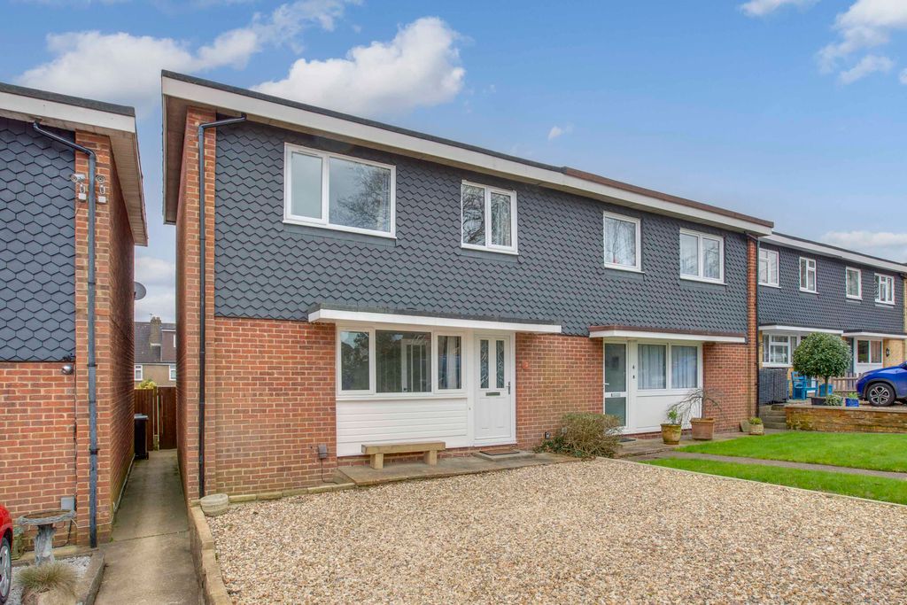 Property photo 2 of 12