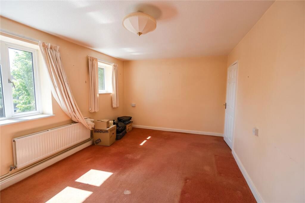 Property photo 3 of 11