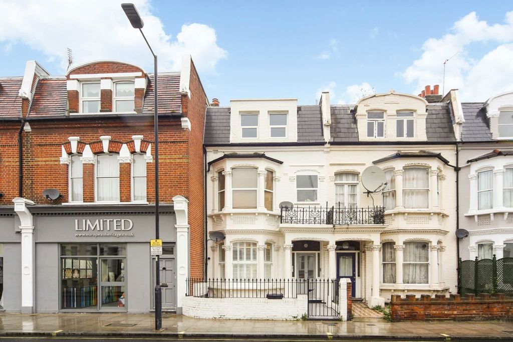 Property photo 1 of 5