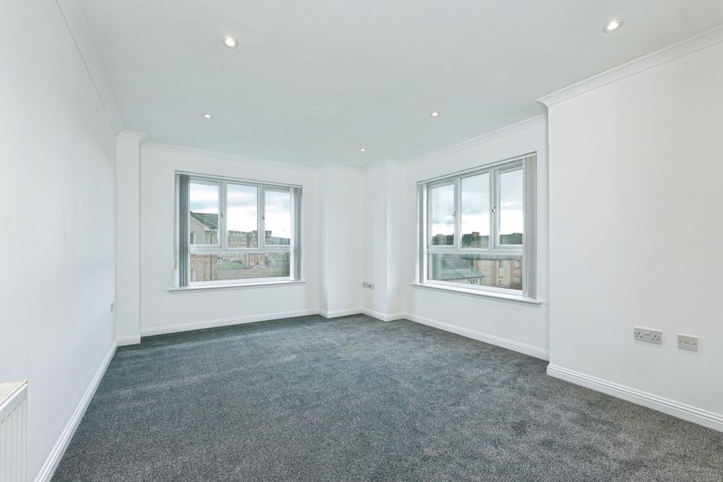 Property photo 2 of 15 Living Room