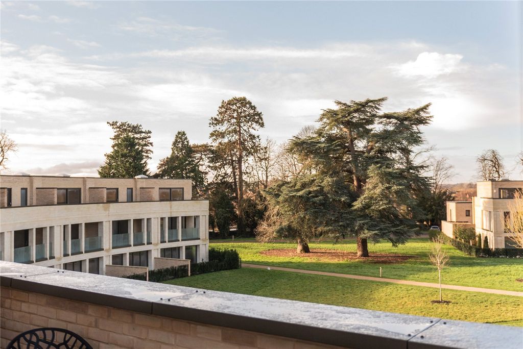 Property photo 1 of 13 Show Home