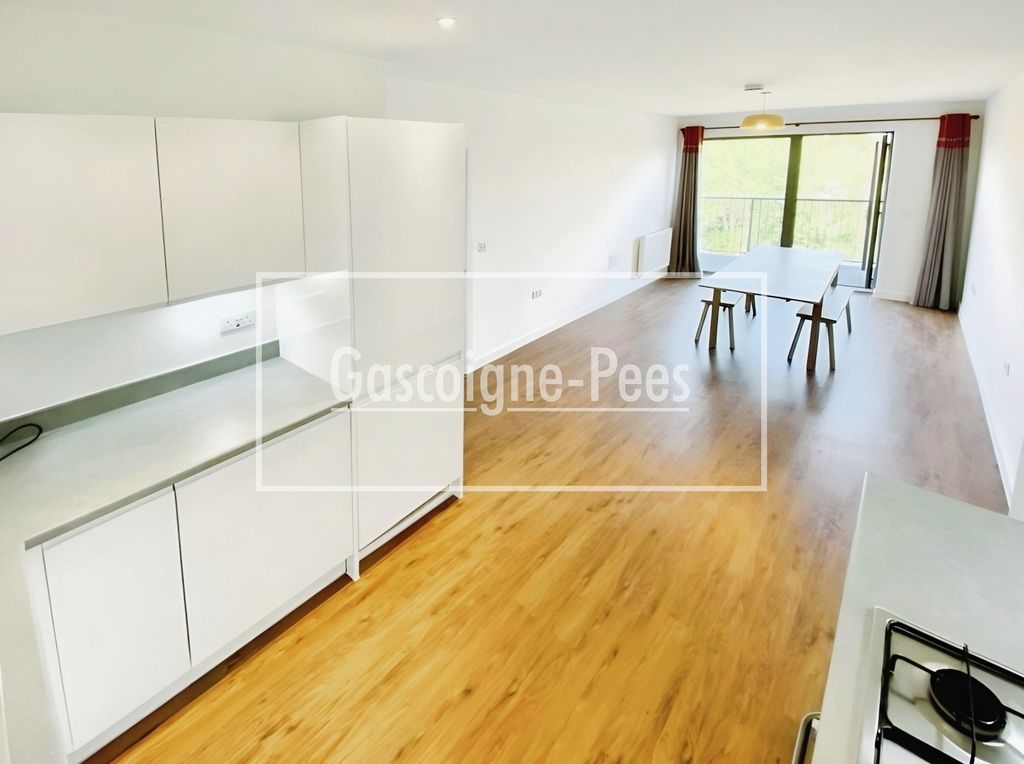 Property photo 2 of 9
