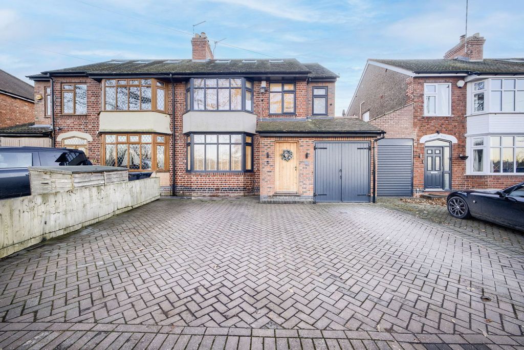 Property photo 1 of 29