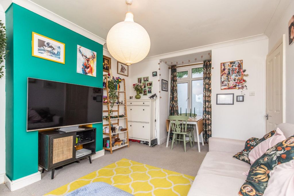 Property photo 1 of 15 Lounge-Dining Room-33.Jpg
