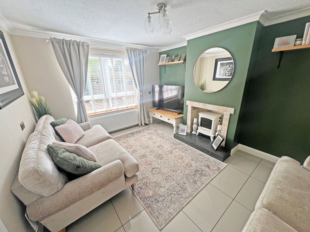 Property photo 2 of 24