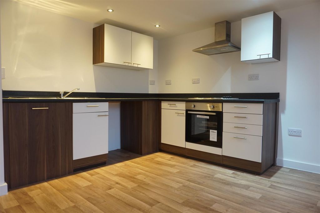 Property photo 2 of 5 Kitchen