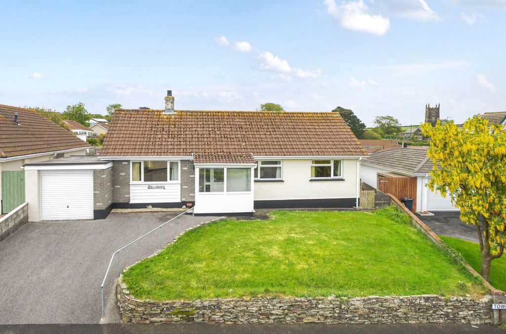 Property photo 1 of 12 Bungalow