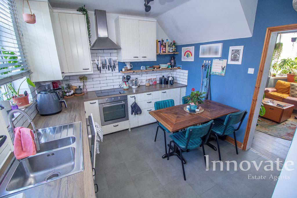 Property photo 3 of 11 Photo 1