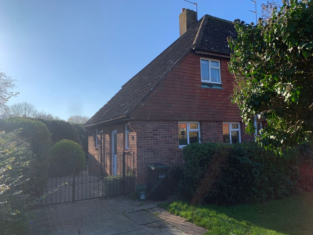 Property photo 1 of 10 Exterior