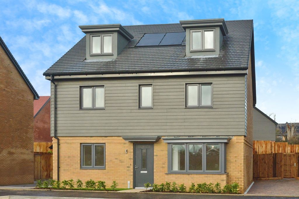 Property photo 1 of 17