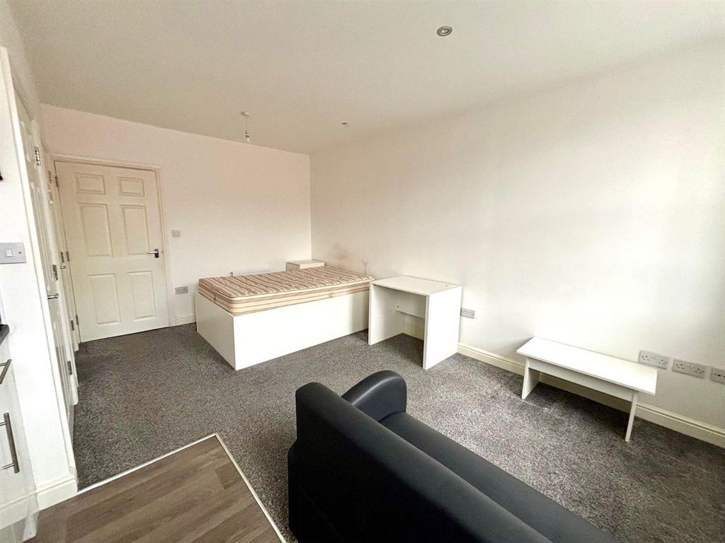 Property photo 2 of 6 Sleeping Area And Lounge.Jpeg