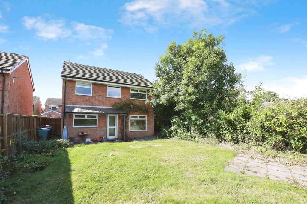 Property photo 2 of 17