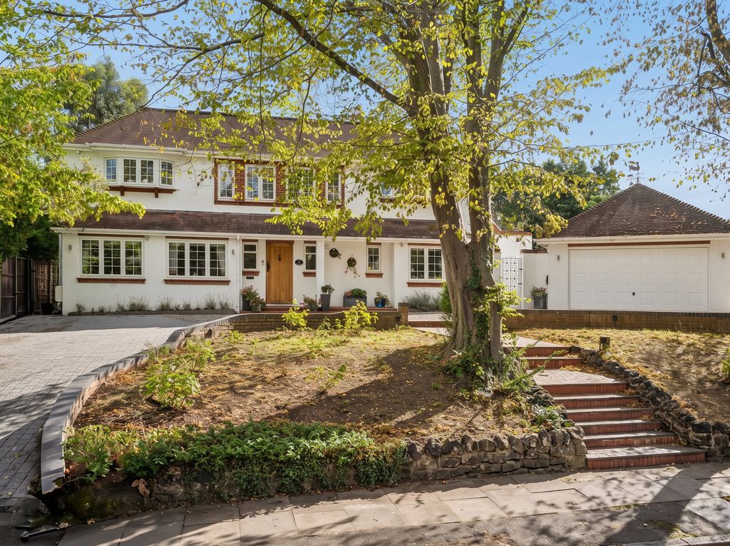 Property photo 1 of 17