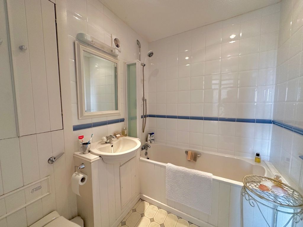 Additional image 11 of 2 bed flat for salePrince William Court, The Marina, Deal, Kent CT14