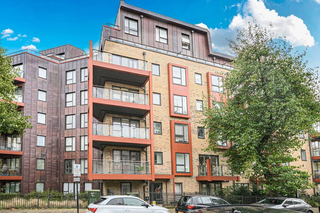 Property photo 3 of 16