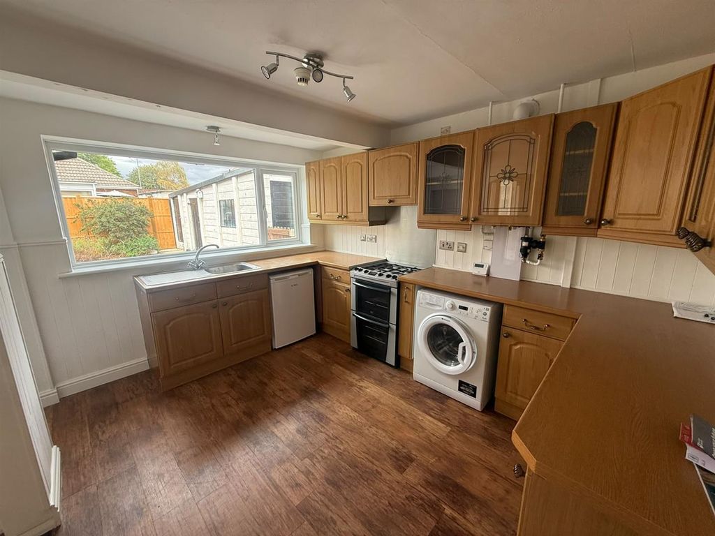 Property photo 3 of 14 7454466A-5Cf5-427c-9422-31021c49B0c1.Jpg
