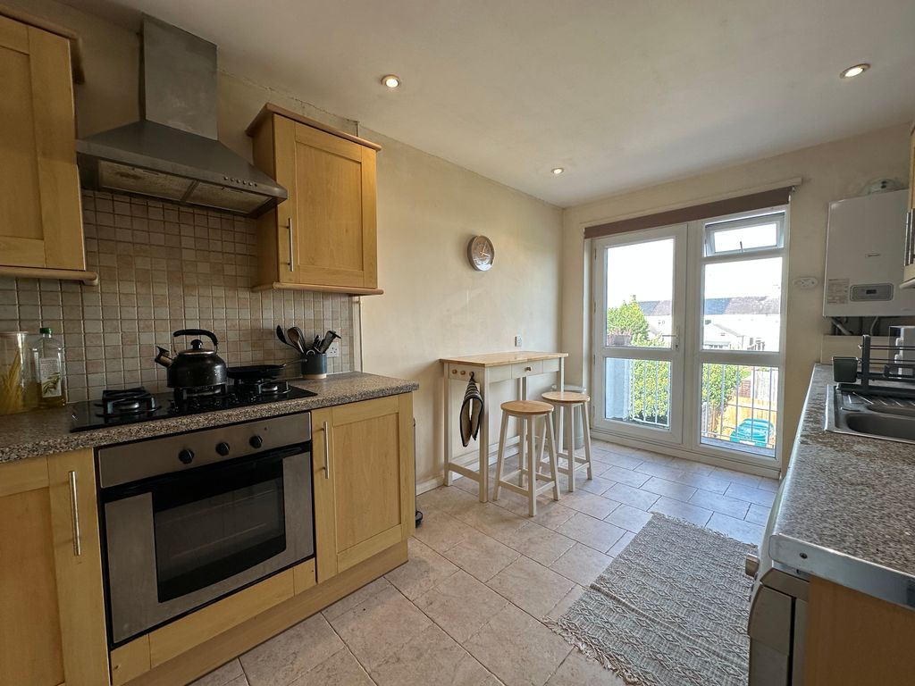 Property photo 1 of 14 Kitchen