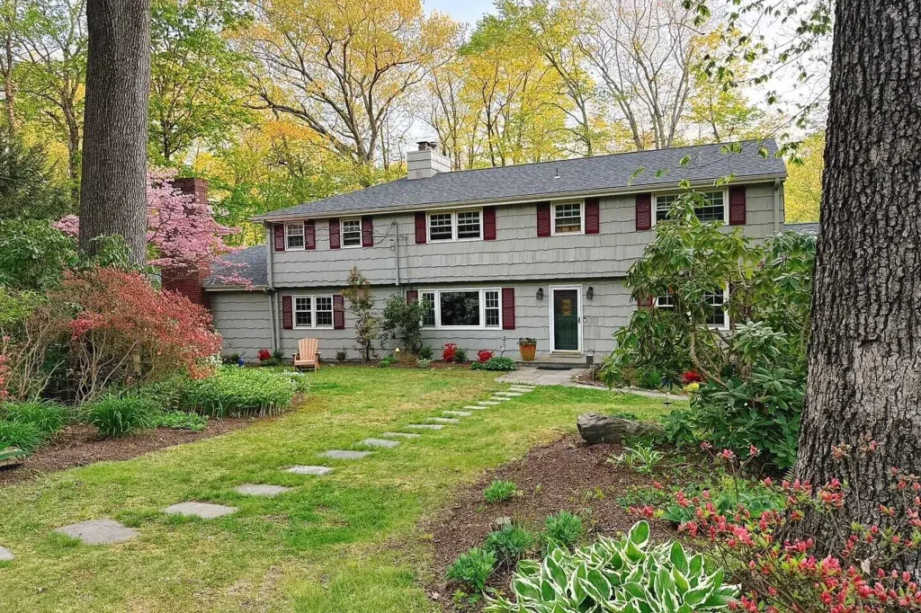 Property photo 1 of 31