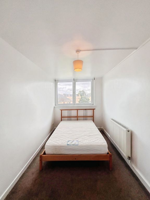 Property photo 3 of 11 Pbox-Img.Jpg
