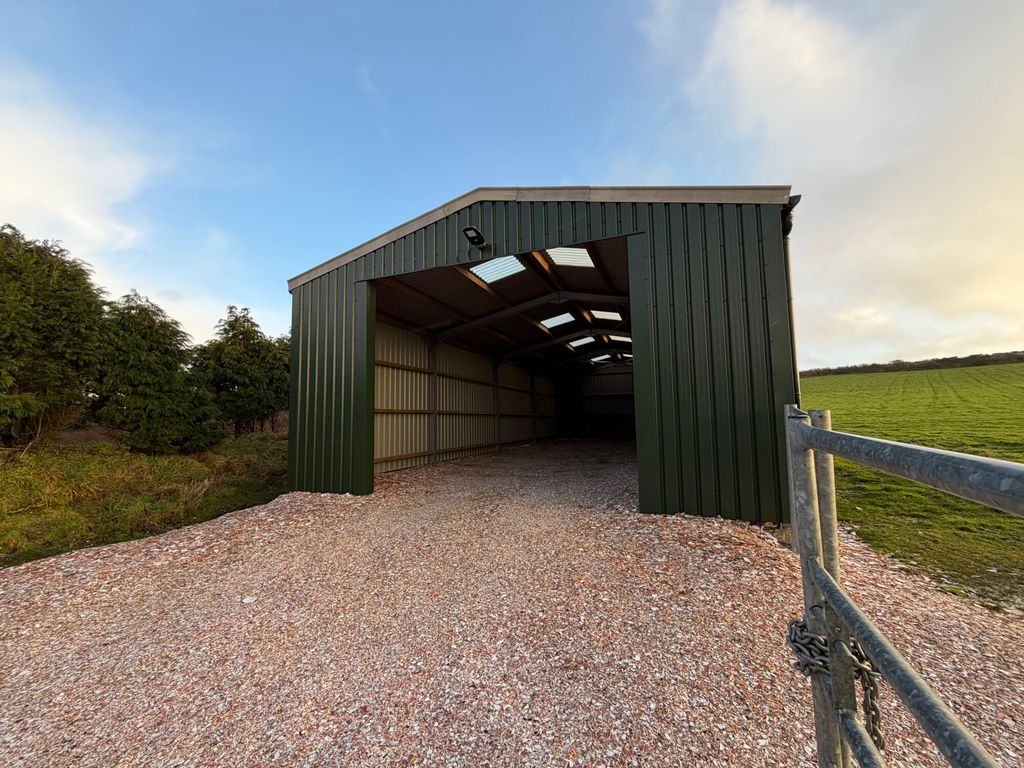 Property photo 2 of 12