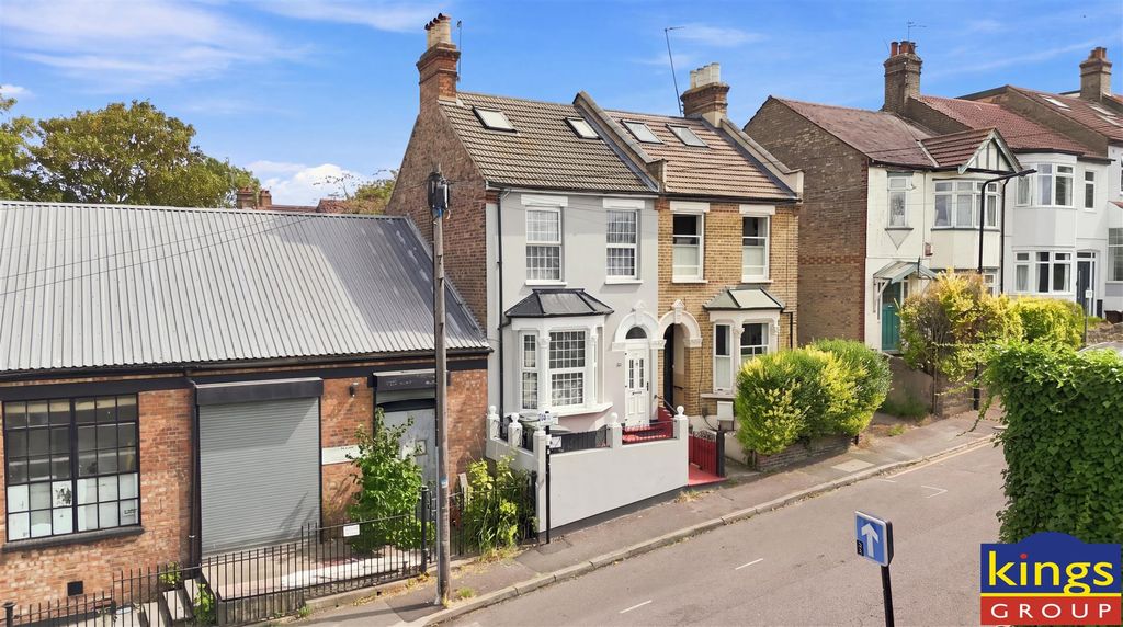 Property photo 1 of 24 1_001_Dji_20260817132814_0940_d_Reedit_ba7534ce.Jp
