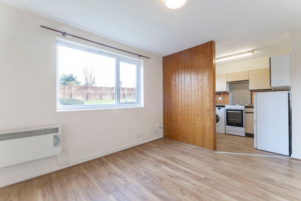 Property photo 3 of 7