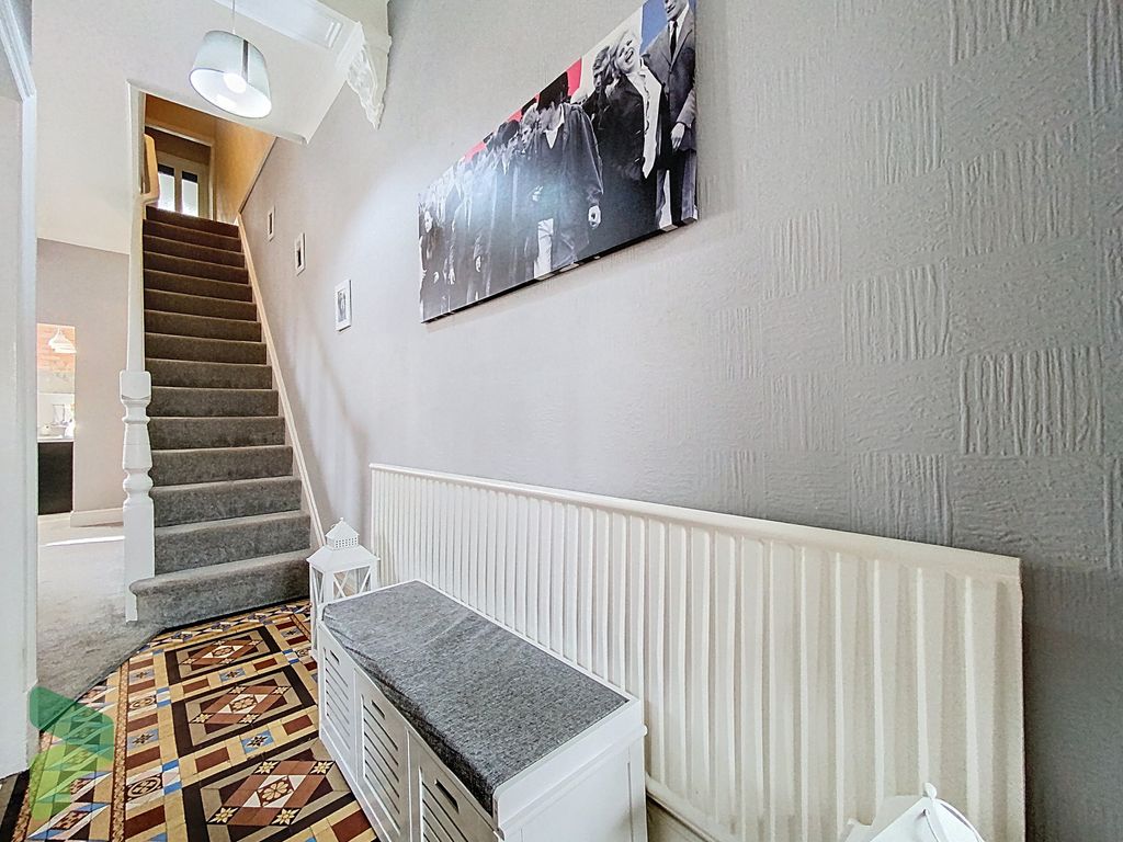 Property photo 2 of 34 Hallway