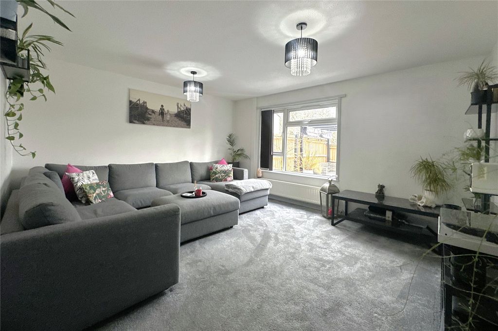 Property photo 3 of 16 Picture No. 06