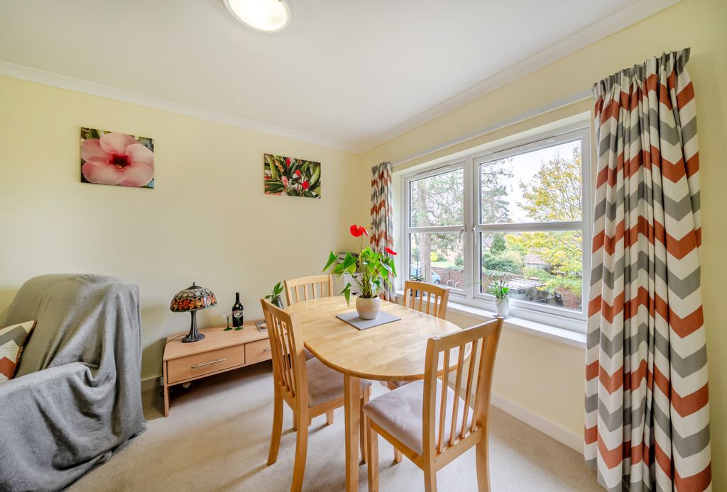 Property photo 3 of 10 1375279-6-690389E...