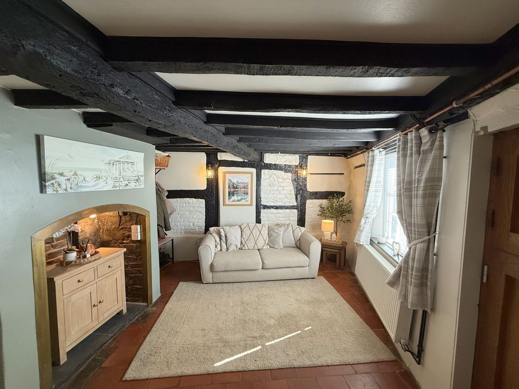 Property photo 2 of 43 Gallery