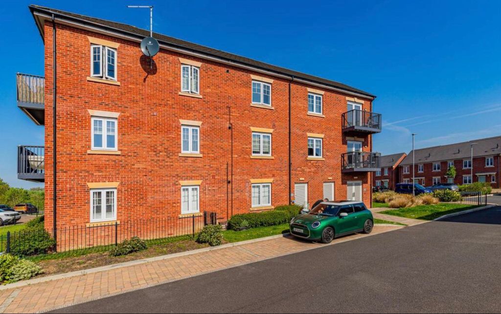 Property photo 1 of 13