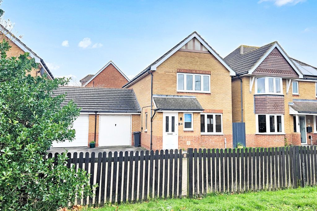 Property photo 1 of 14 Front