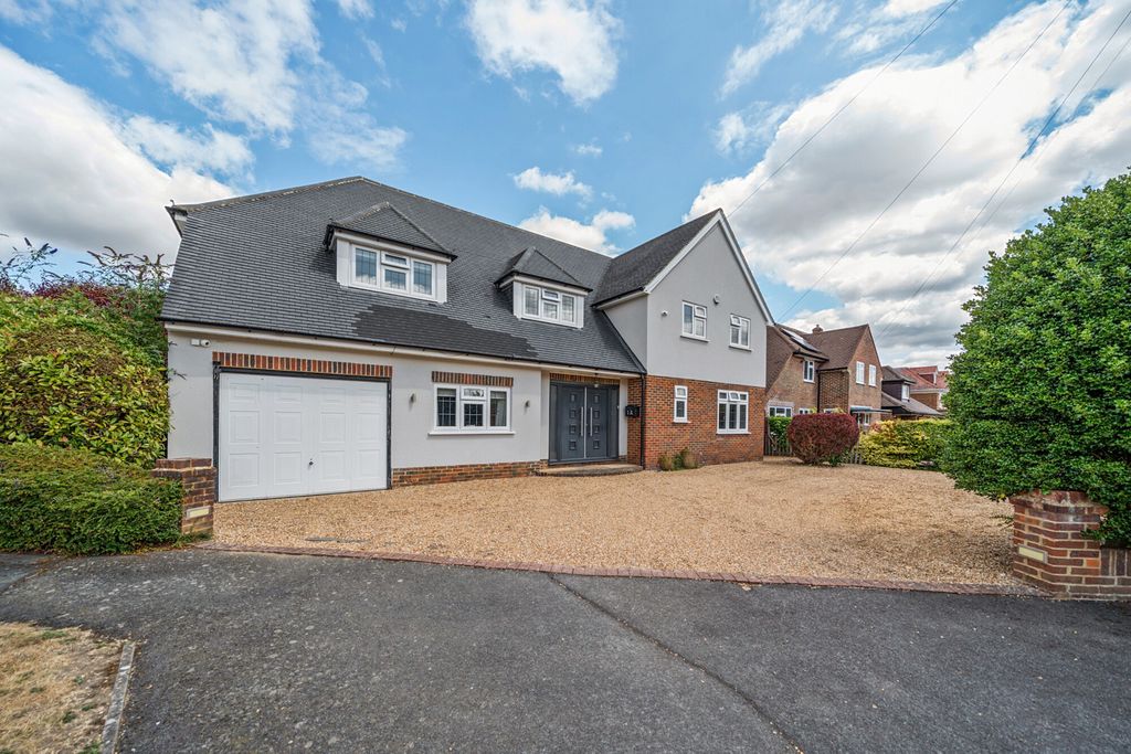 Property photo 1 of 27 1325445-2-6877951...