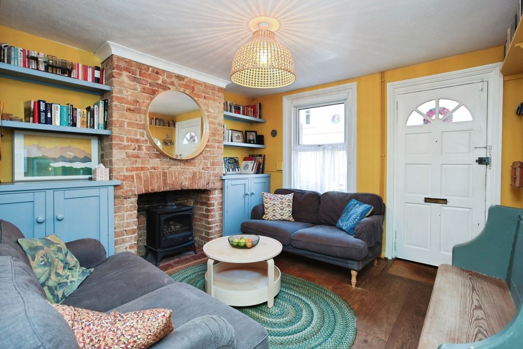 Property photo 2 of 15 Pbox-Img.Jpg