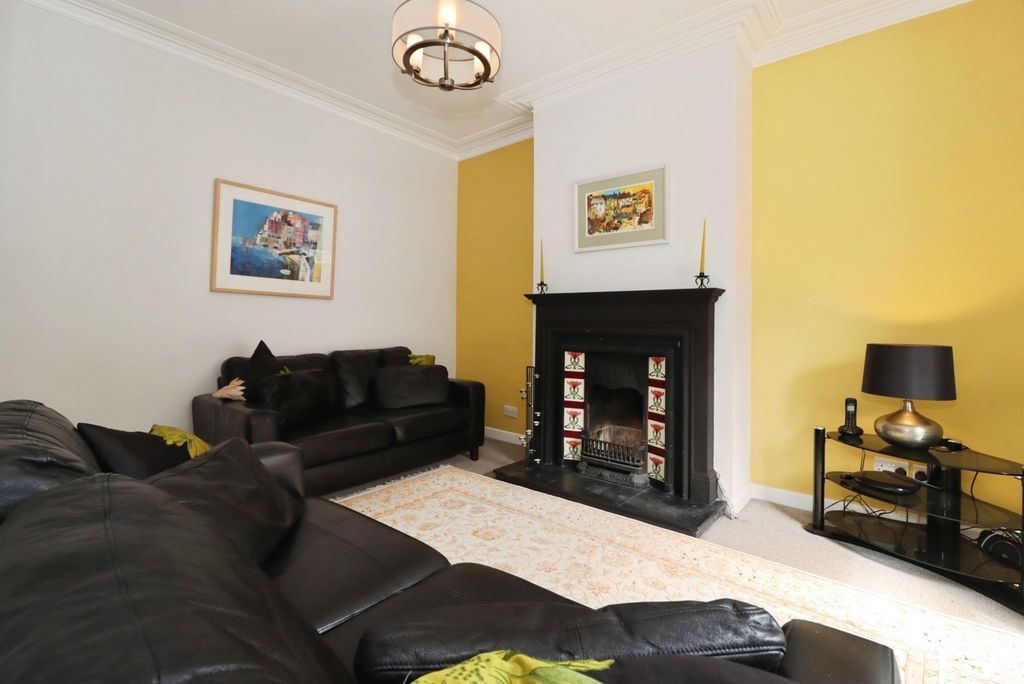 Property photo 3 of 16 Pbox-Img.Jpg