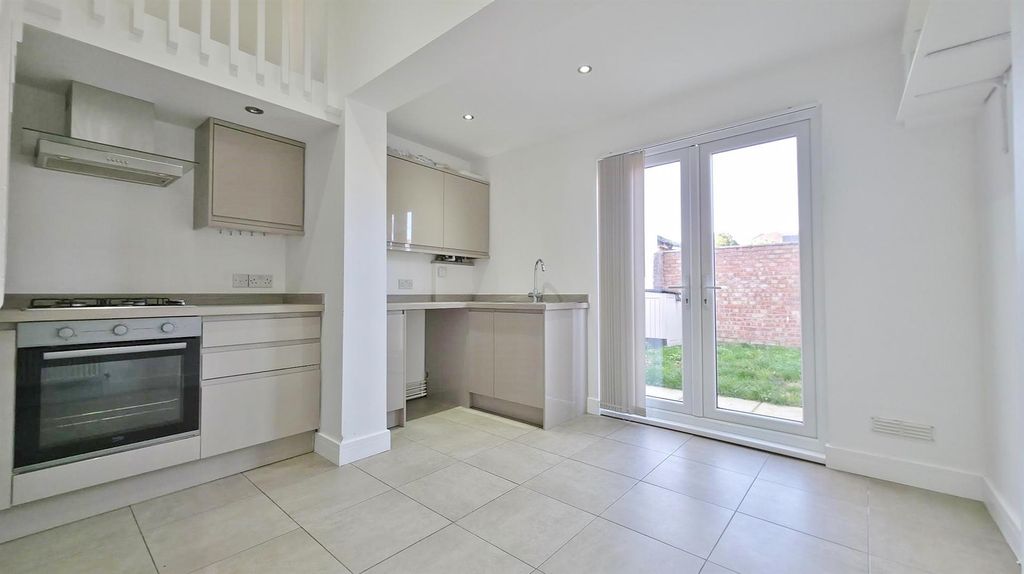 Property photo 2 of 12 Kitchen/Diner