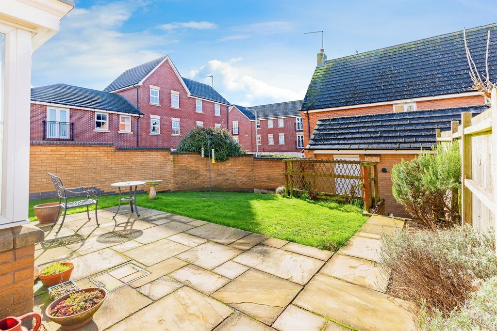 Property photo 3 of 20