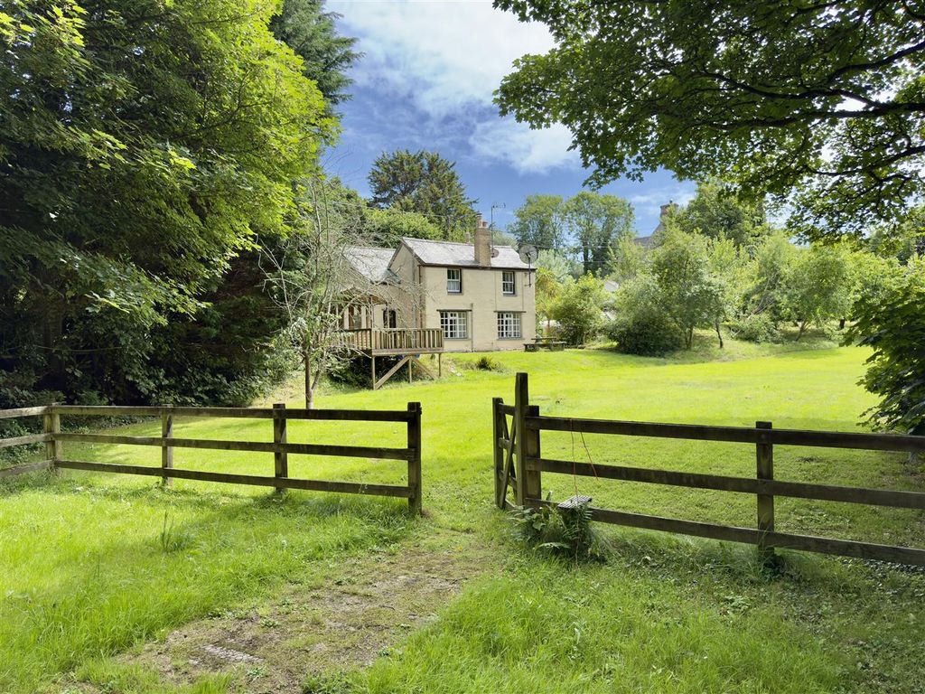 Property photo 1 of 18 House From Garden