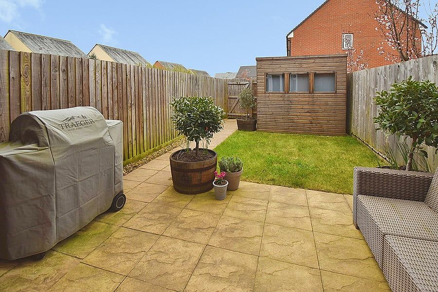 Property photo 2 of 11