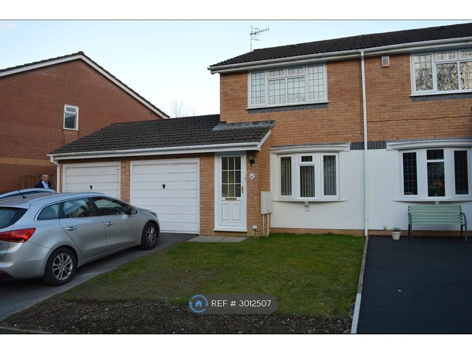 Property photo 1 of 14 Outside