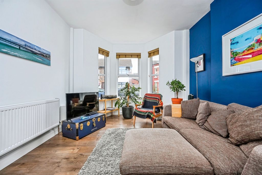 Property photo 3 of 15