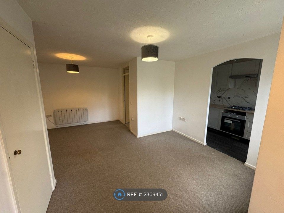 Property photo 3 of 8