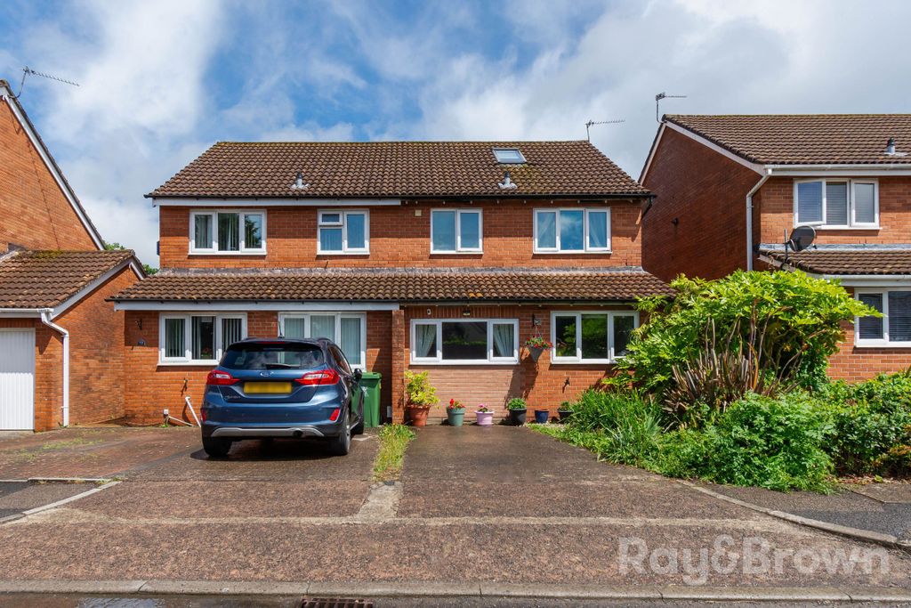Property photo 1 of 48