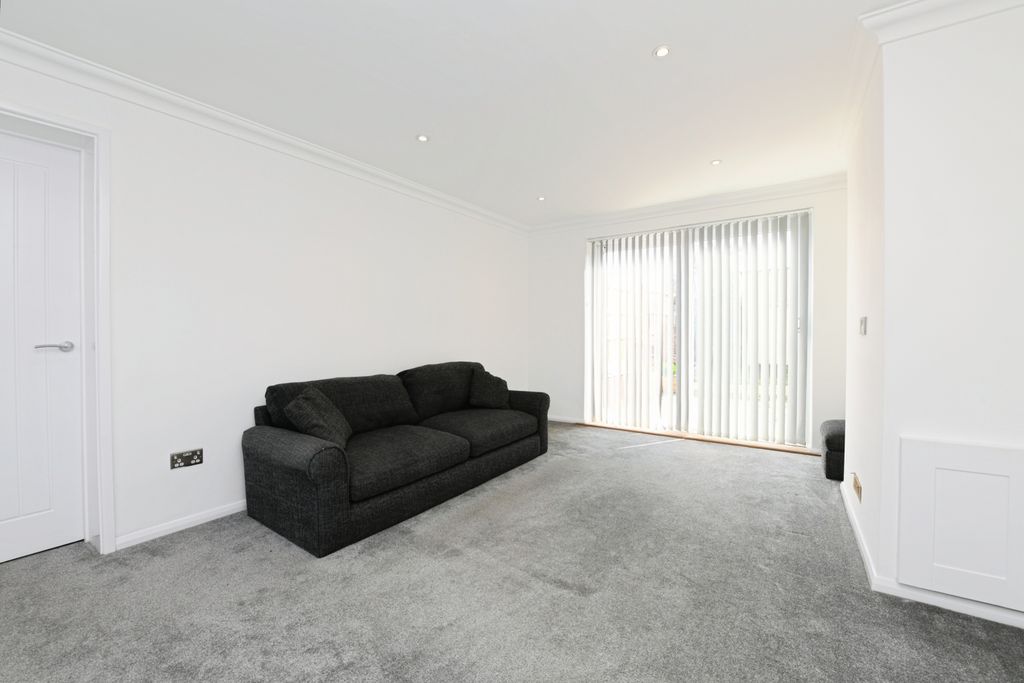 Property photo 3 of 17 Photography