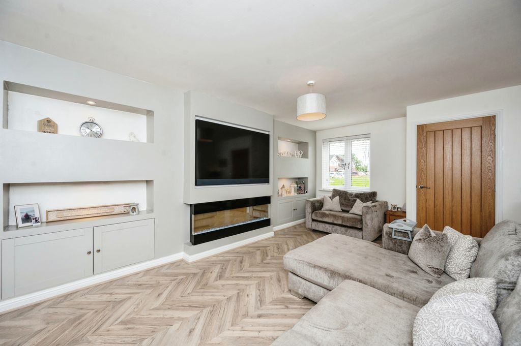 Property photo 3 of 15 Photography