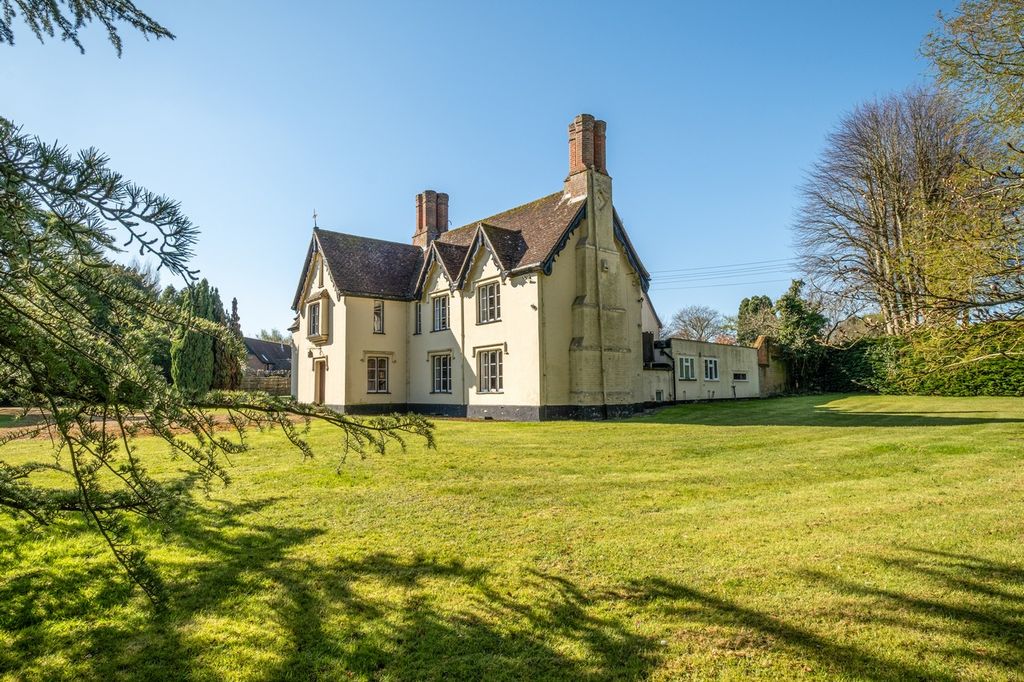 Property photo 1 of 36 The Priory-6