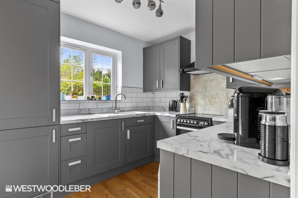 Property photo 2 of 26 Kingsmeadhill_3.Jpg