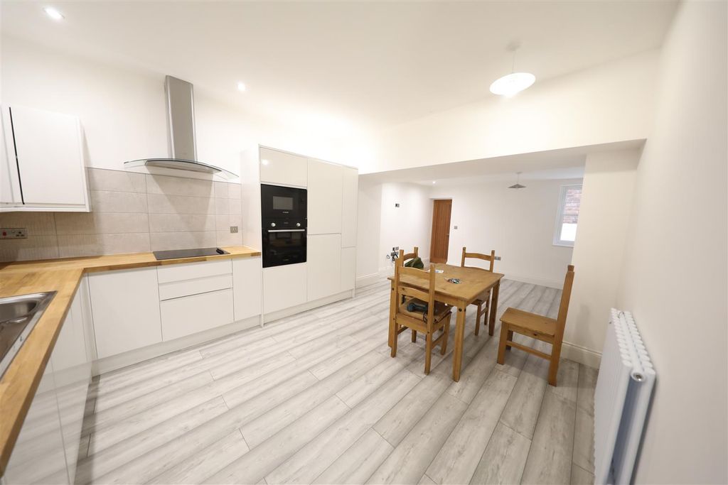 Property photo 2 of 10 0A9A0522.Jpg